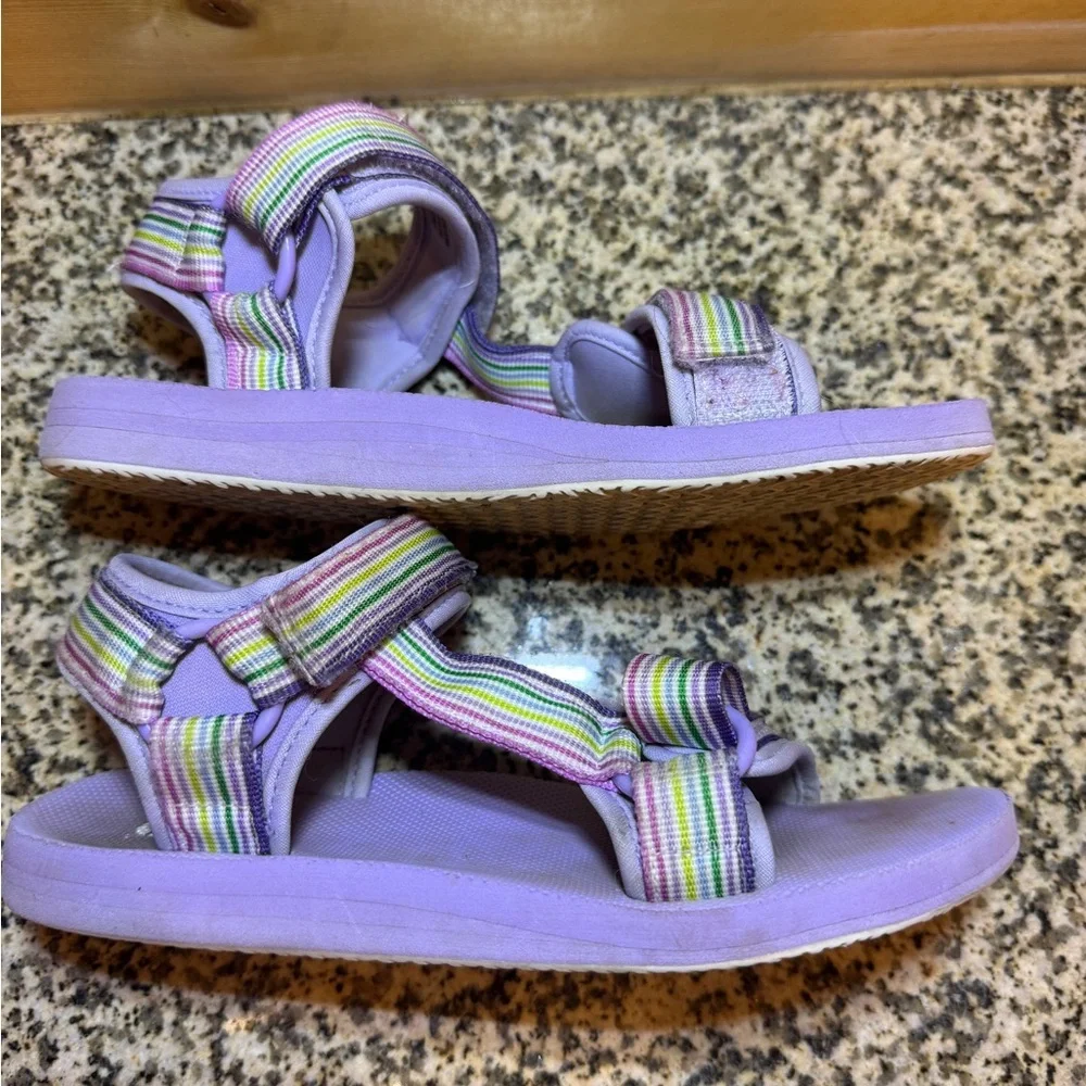 Youth Girls‎ Purple Rainbow Stripe Sport Sandals Hook and Loop Size 4
